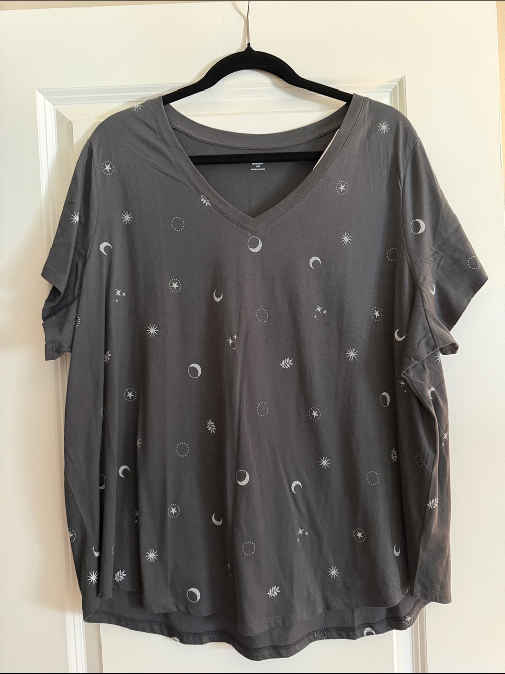 Old Navy Charcoal Gray V-Neck Top with Star & Moon Print
